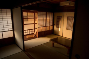 Benton Guesthouse, Private Nostalgic Showa-era House, former 